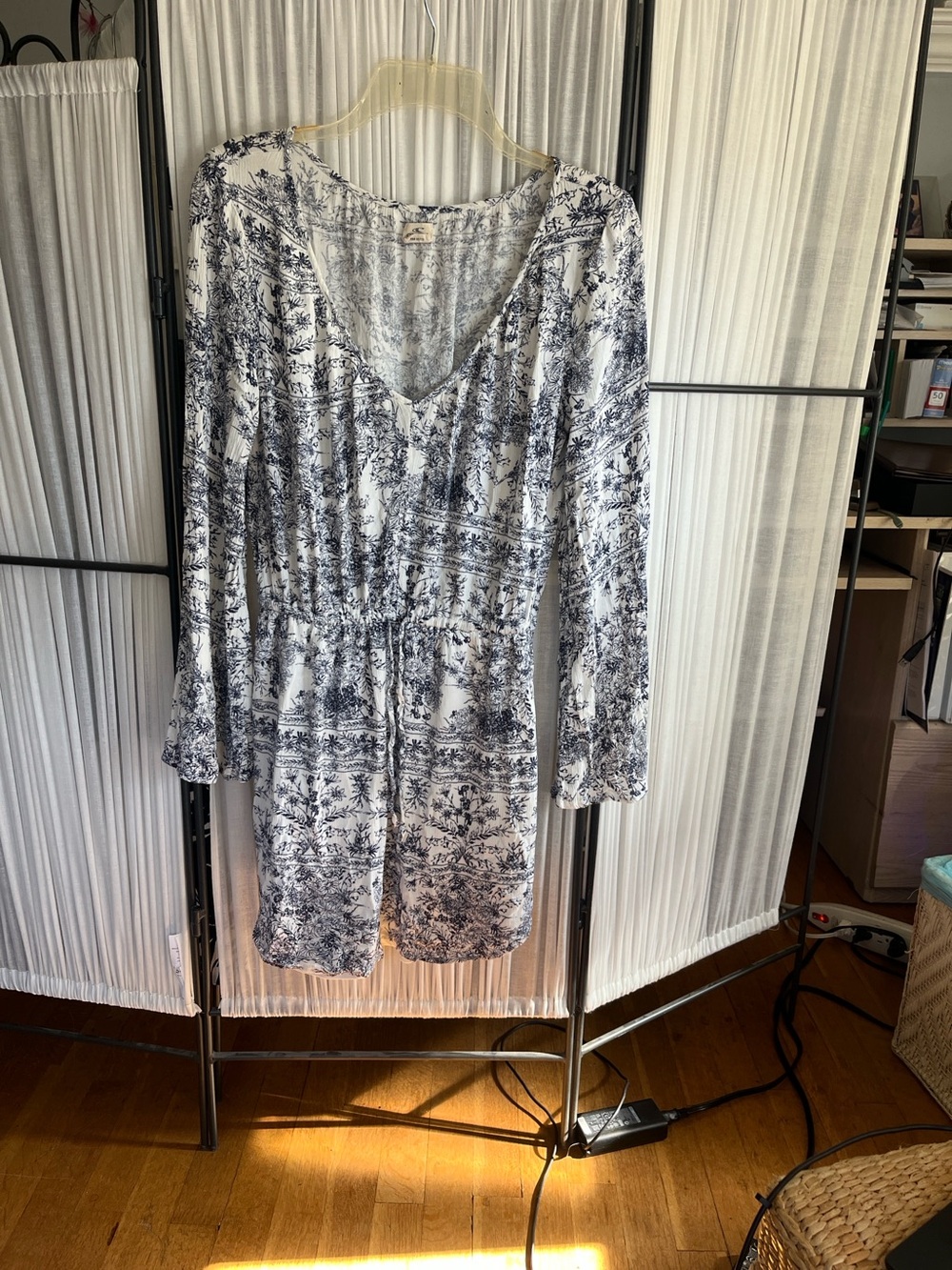 O'Neill Floral Mini Dress - Blue and White with bell sleeves and lined skirt - M